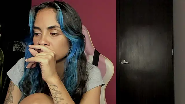 Juanadearco5's cam snapshot