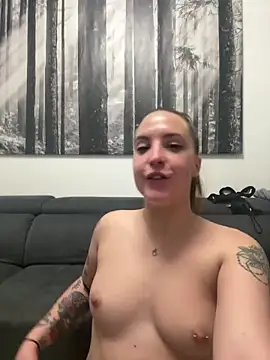 LiliMorganxxx live sex cam