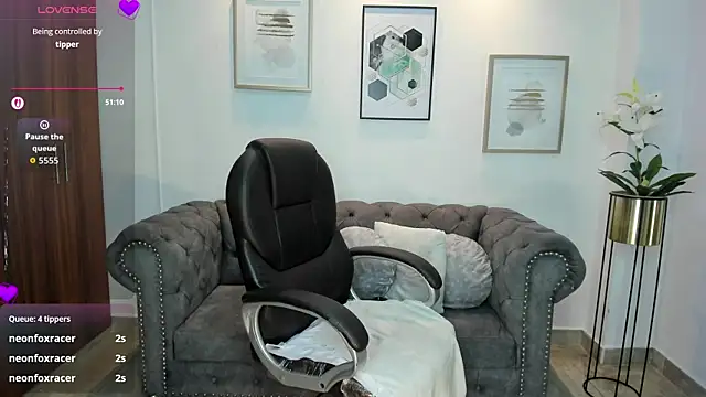 dafne_hills's cam snapshot