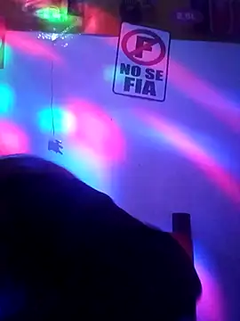 SAMMY_30-'s cam snapshot