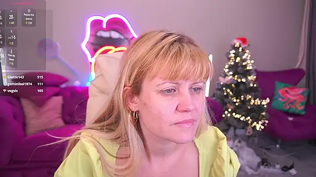 BellaLaPetit's cam snapshot