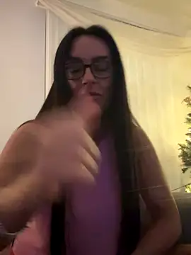 Islaymae_gilf's cam snapshot