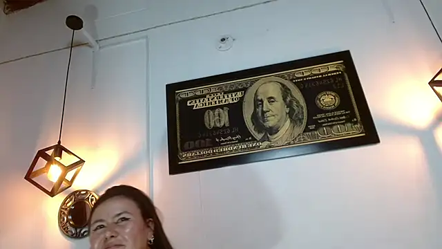 amyfuntime's cam snapshot