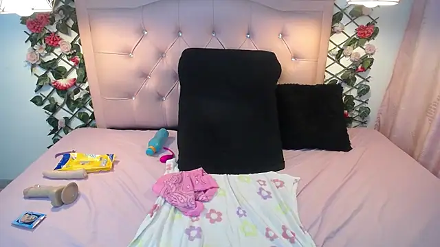 ElizabethSweet_'s cam snapshot