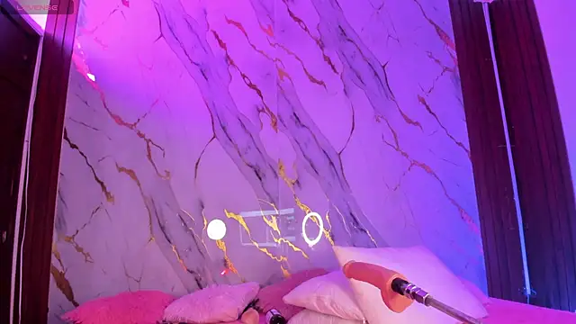 Emmiicute's cam snapshot