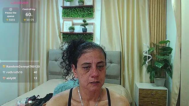 sasi_luna's cam snapshot