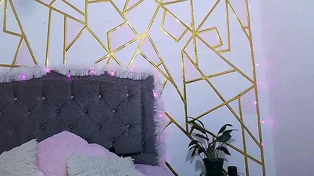 Zara47sweet's cam snapshot