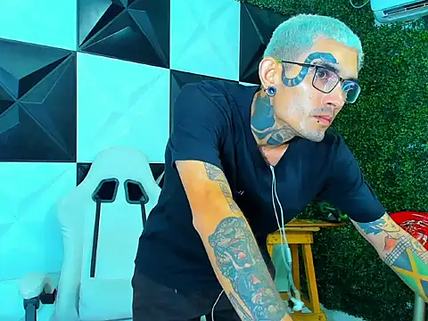 Boy_tatto77's cam snapshot