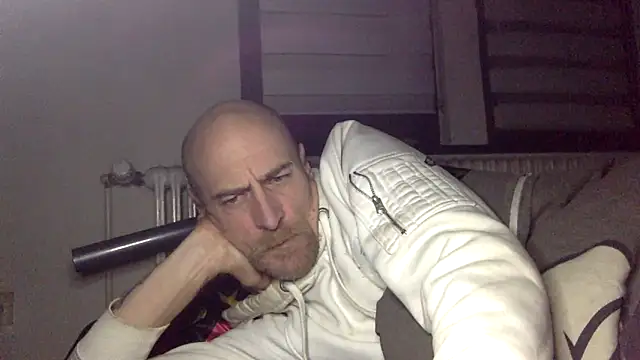 MR_P_Solo_Bassbitch live sex cam