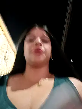 Layla-daring live sex cam