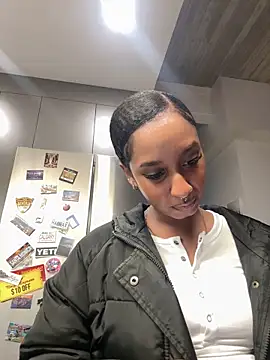 Your_Paris live sex cam