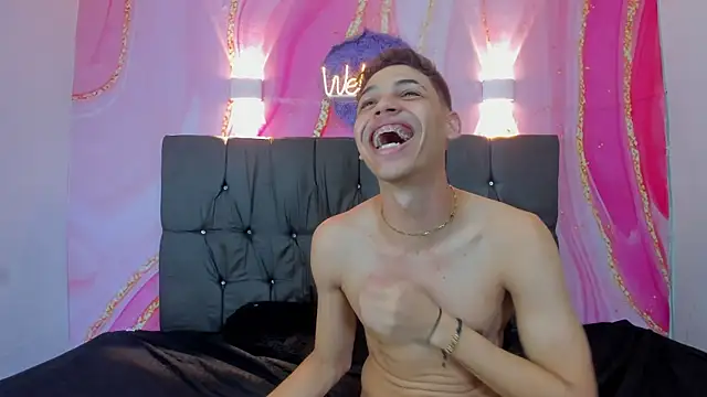 Jessy_and_Joy's cam snapshot