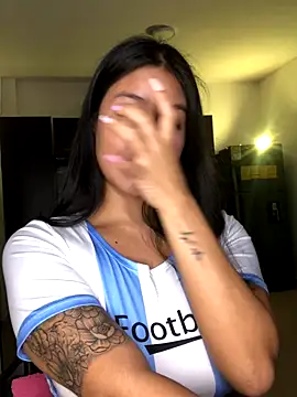 EmmaRossem live sex cam