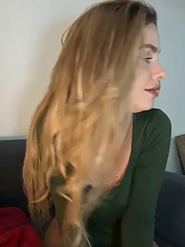 EmiliaCatalina live sex cam