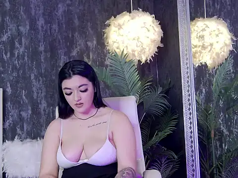 LaraBloom's cam snapshot