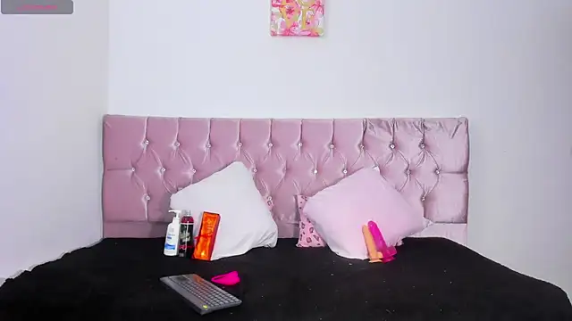 Cristal_moon1 live sex cam