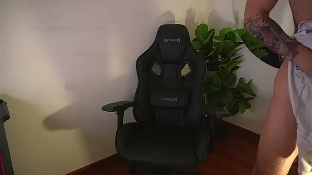 Thin_tommy11's cam snapshot