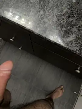 Pussylover_32's cam snapshot