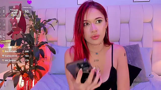 SkinnyFoxy's cam snapshot