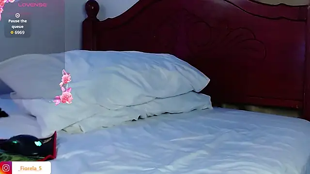 Fiorela_1's cam snapshot