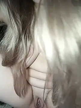 BunnyFoxy777's cam snapshot