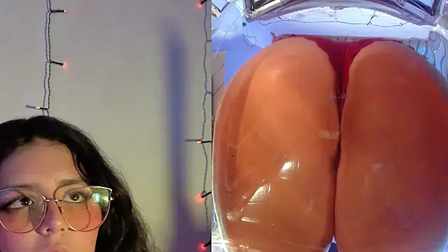 Paola_Lyon_'s cam snapshot