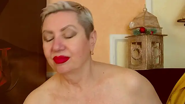 LadyPosh's cam snapshot