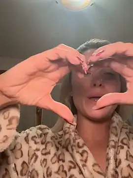 petrouchkaaa_ live sex cam