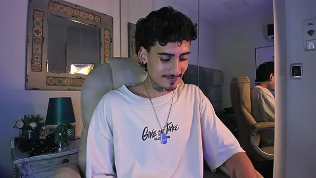 Mr_Strike's cam snapshot