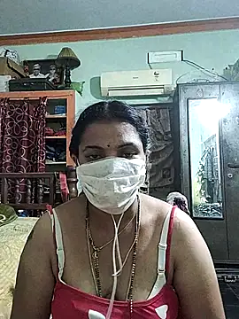 bhavyasri_55's cam snapshot