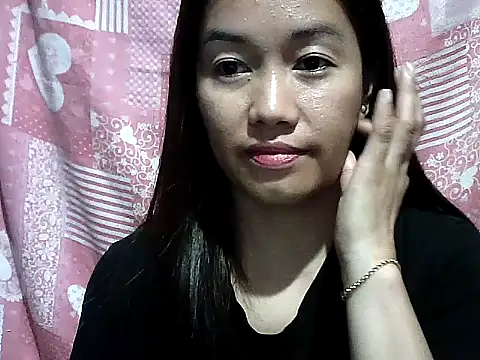 CreamyPussy30's cam snapshot