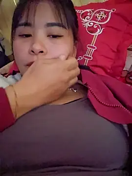 Squirrel-Pear's cam snapshot