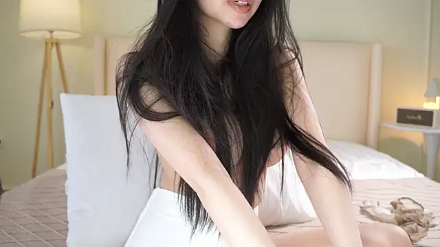 Hi_Feel_Me's cam snapshot