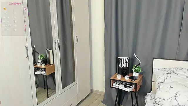 ArethaKofa's cam snapshot