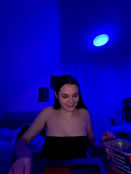 ElenaMariee's cam snapshot