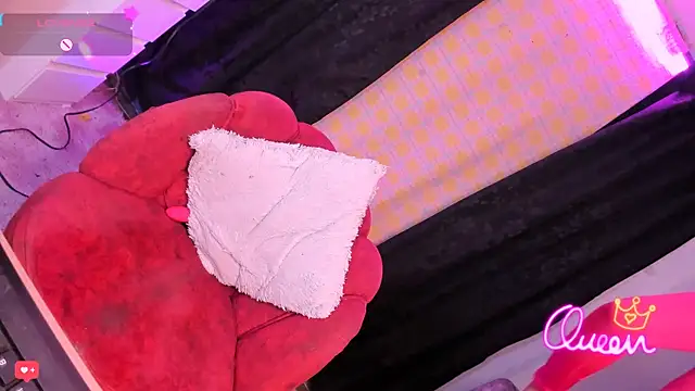 cassie_dilaurentis live sex cam