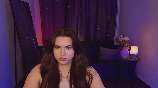 Avery_Flores's cam snapshot