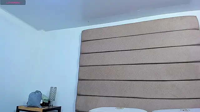 isaa_stone's cam snapshot