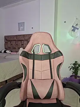 heyshaa's cam snapshot