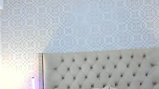 SuccubusDolly's cam snapshot