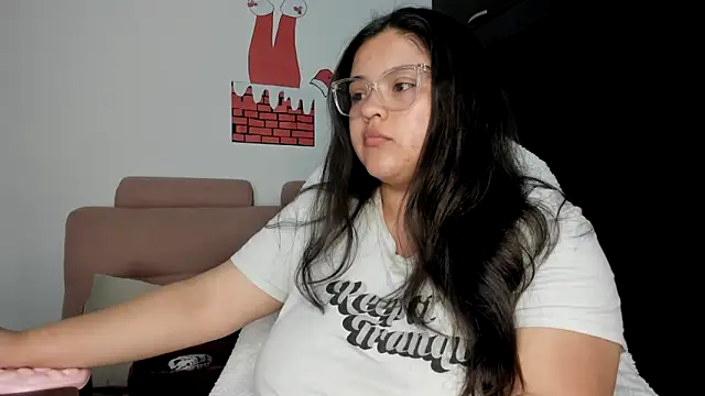 lizzie_c's cam snapshot