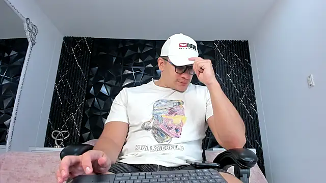 JeffDaltton live sex cam