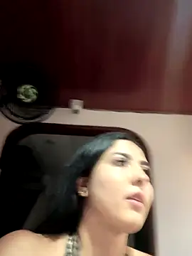 Sofia_Collins-'s cam snapshot