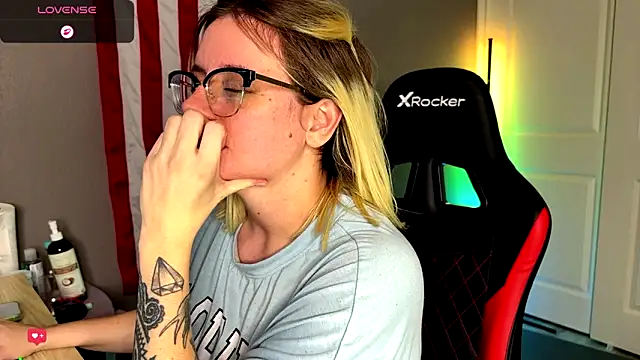 MAXXXTV live sex cam