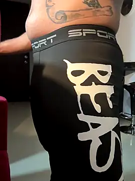 dereckgreen live sex cam