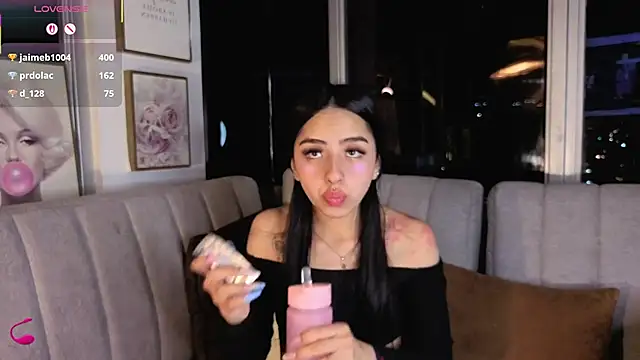 Daphne_chers's cam snapshot