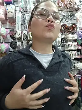 Vale_Saenzz's cam snapshot