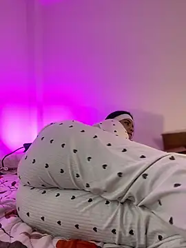 JuanitaMore01's cam snapshot