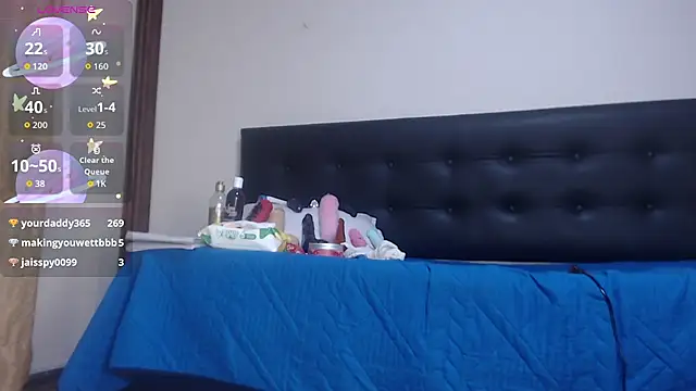 AnnieScott_'s cam snapshot