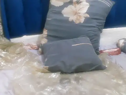 DarkBeauty33's cam snapshot